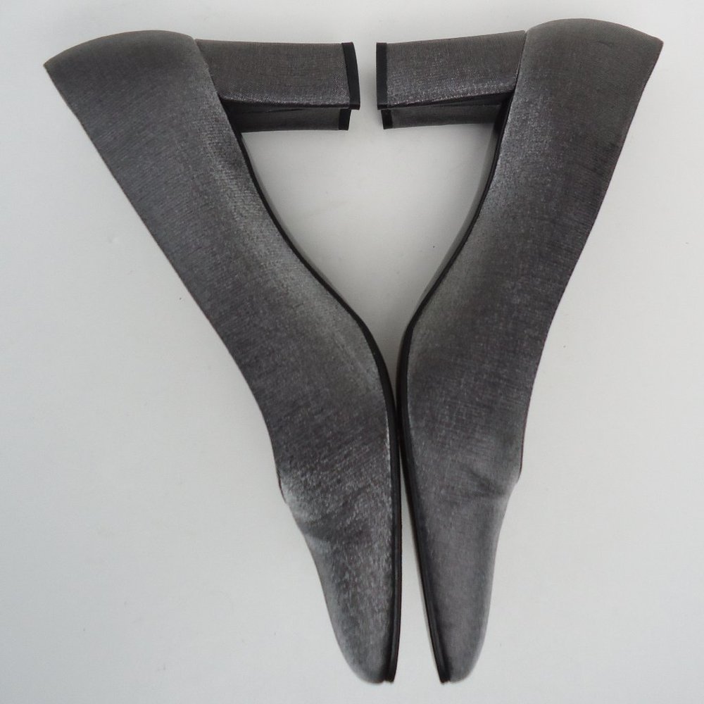 SIZE 9.5 B. Stuart Weitzman dressy satin shoes. - Picture 8 of 16